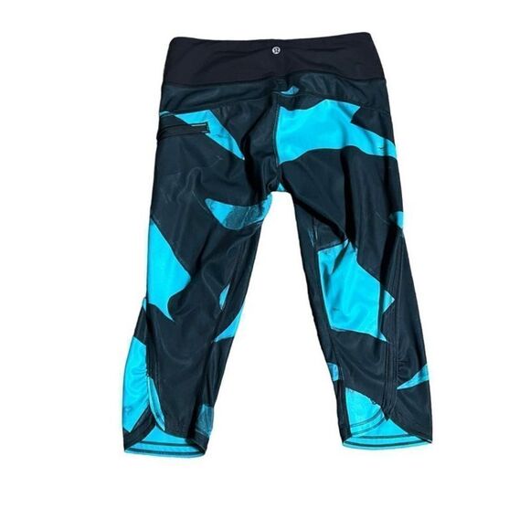Lululemon Athletic Cropped Capri Yoga Pants Size 6 Navy & Turquoise - Picture 3 of 4